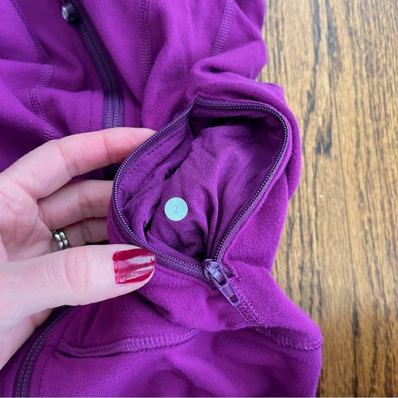 Lululemon Stride Jacket - Picture 8 of 10